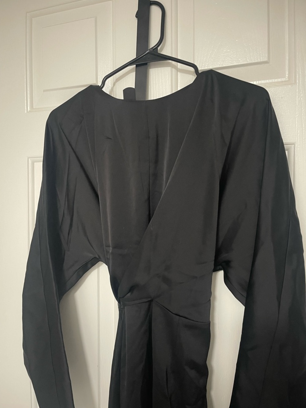 ASOS Curve Black Satin Long Sleeve Maxi Dress with Draped Sleeves and Belt - Picture 3 of 8